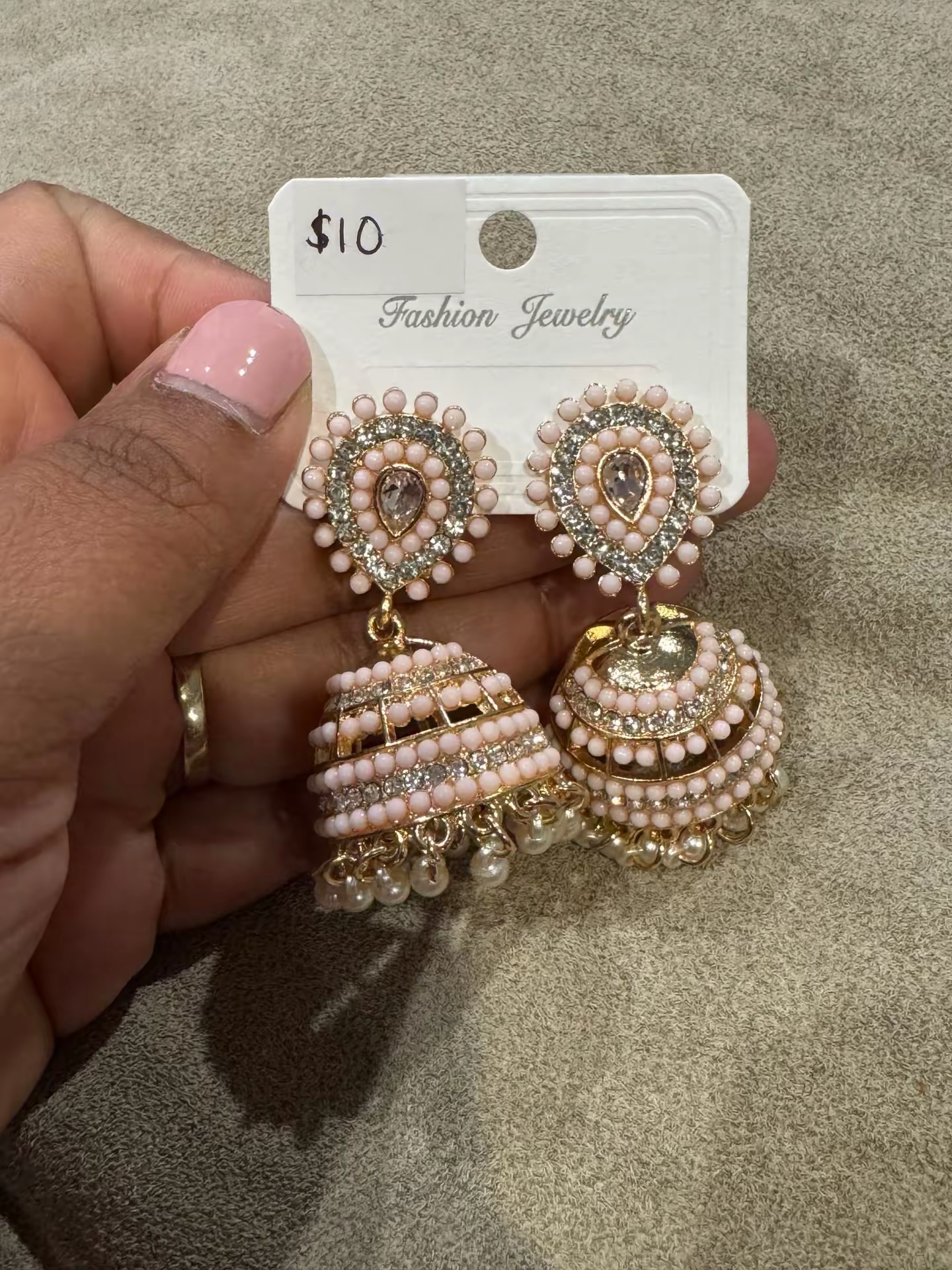 Jhumka style earring