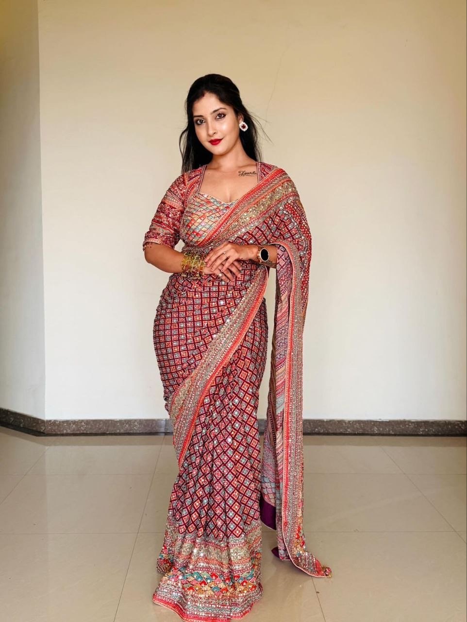 Viral mirror saree