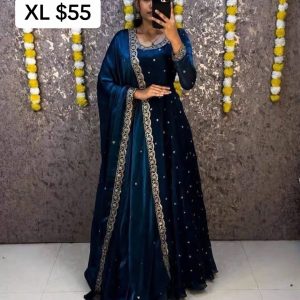 Gown set